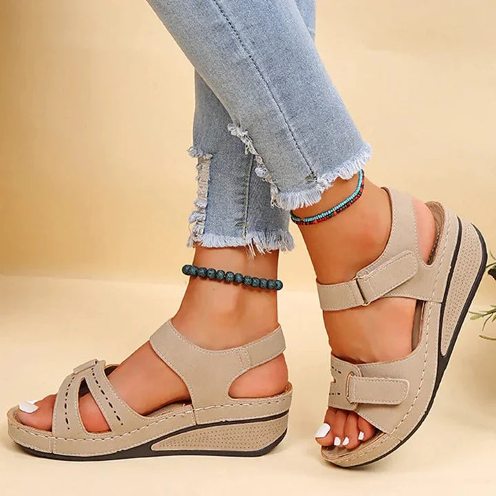 Sandalo versatile d'eccellenza - Elegantiee